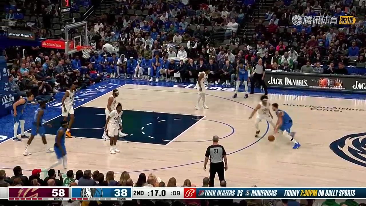 魔術(shù)師附體！東契奇神仙不看人背傳 畢竟周最佳助攻TOP10！